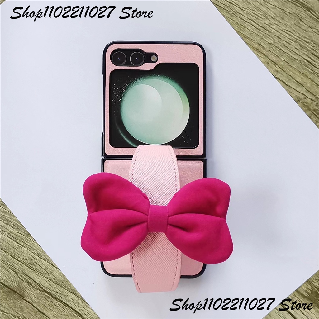 Retro เกาหลีน่ารักกํามะหยี่โบว์สายรัดข้อมือผู้ถือลิ้นจี่รูปแบบสําหรับ Samsung Galaxy Z Flip 5 6 Flip6 Z Flip5 Flip5 Zflip5 Z Flip 5 ฝาครอบ