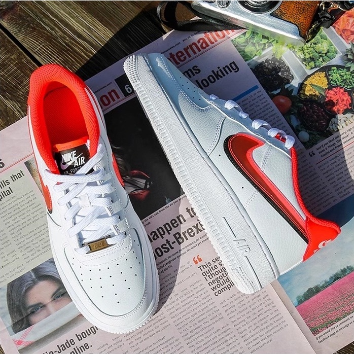 Nike Air Force 1 ผ้าใบสีขาวและสีแดง รองเท้า free shipping
