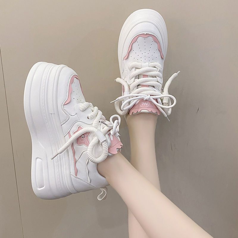 8 ซม.หนา Soled เพิ่มความสูงรองเท้าสีขาวผู้หญิง Casual All-Match น้ําหนักเบาแพลตฟอร์มรองเท้า