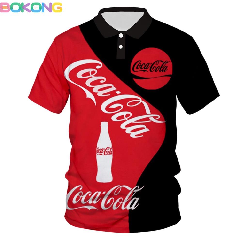 เสื้อโปโลลําลอง Coca Cola พิมพ์ Coca Cola สีแดง สไตล์ฮิปฮอป เหมาะสําหรับฤดูร้อนผู้ชายผู้หญิง