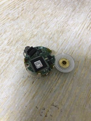 YY SZ ใหม่และแท้ OBA24RM-010 OBA24RM010