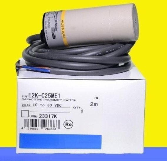 YTH SZ สวิตช์ Capacitive ใหม่ล่าสุด และแท้ E2K-C25ME1 E2K-X4ME1 E2K-X8ME1 E2K-X15ME1 E2K-L26C1K-M1K-