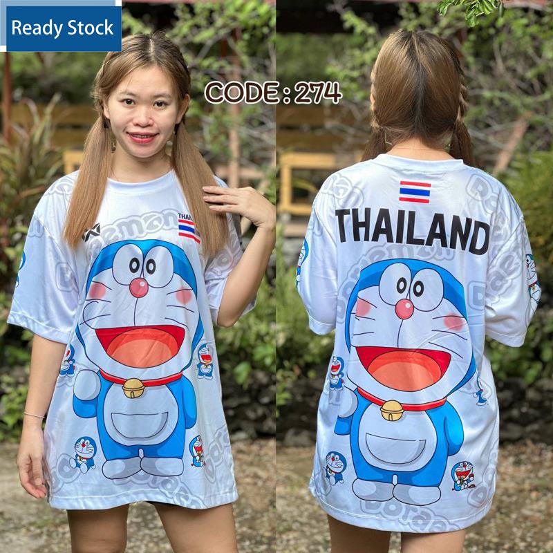 [High-quality] เสื้อยืดลําลอง แขนสั้น ทรงหลวม พิมพ์ลายโดราเอมอนน่ารัก แฟชั่นฤดูร้อน สําหรับผู้ชาย และผู้หญิง 2024