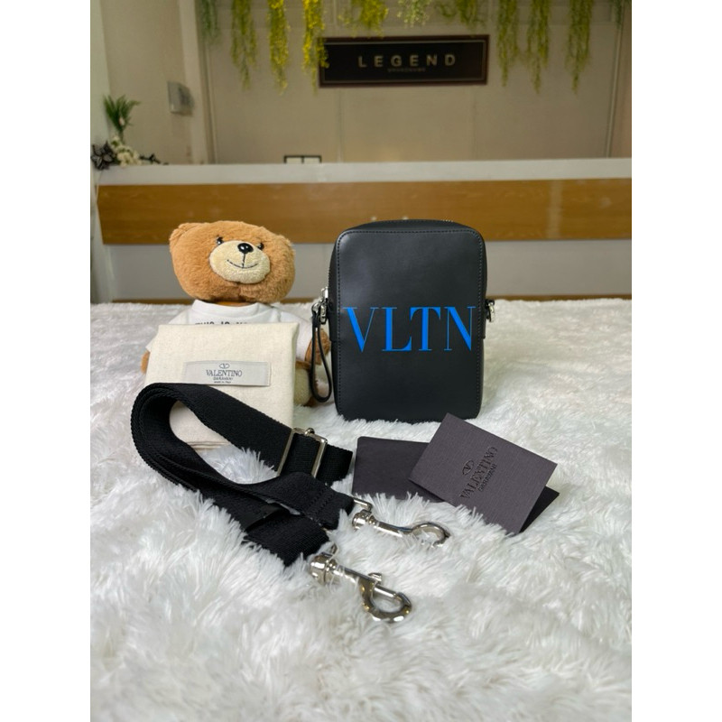 Valentino vltn messenger camera