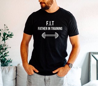 เสื้อเชิ้ต ลายตลก Father In Training, Dad Humor Shirt, New Dad Shirt, Fathers Day for Dad Birthday by