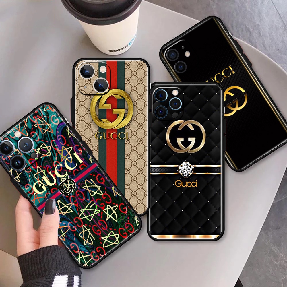 Gucci โลโก้ 2 Apple iPhone 7 8 SE 13 14 PRO MAX PLUS MINI 【พร้อมส่ง】 ซิลิโคนนิ่ม ป้องกันกล้อง เคสโทรศัพท์