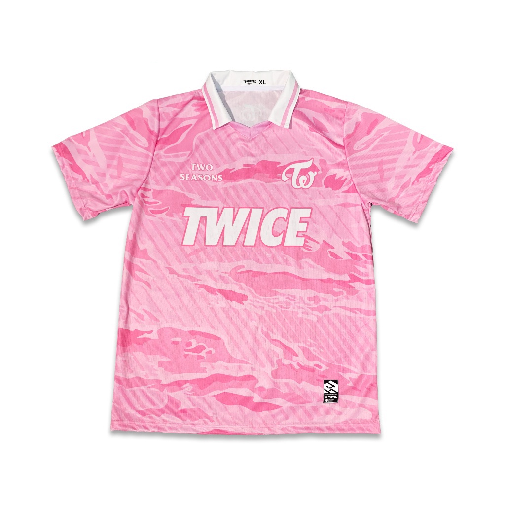 เสื้อกีฬาแขนสั้น คอปก ลายทีม Viral Murah Baju Kaos Kpop Edition TWICE สไตล์วินเทจเรโทร สําหรับผู้ชาย และผู้หญิง