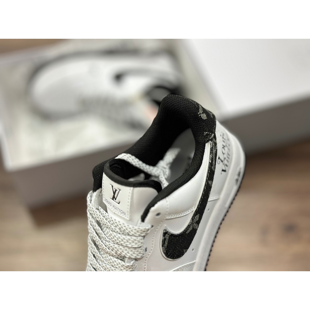 Louis Vuitton x Nike Air Force 1 Low Shoe Casual Board Shoes สำหรับผู้ชายและผู้หญิง รองเท้า new