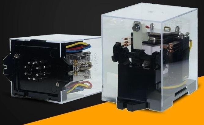 YY SZ ยี่ห้อใหม่และแท้รีเลย์ G4Q-212S AC220 MM2XP DC24V MK2KP AC24V ฐาน 8PFA