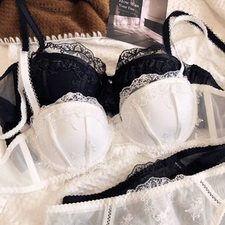 ชุดชั้นใน ดันทรง แบบบาง ปักลายลูกไม้ ขนาดเล็ก สไตล์ฝรั่งเศส