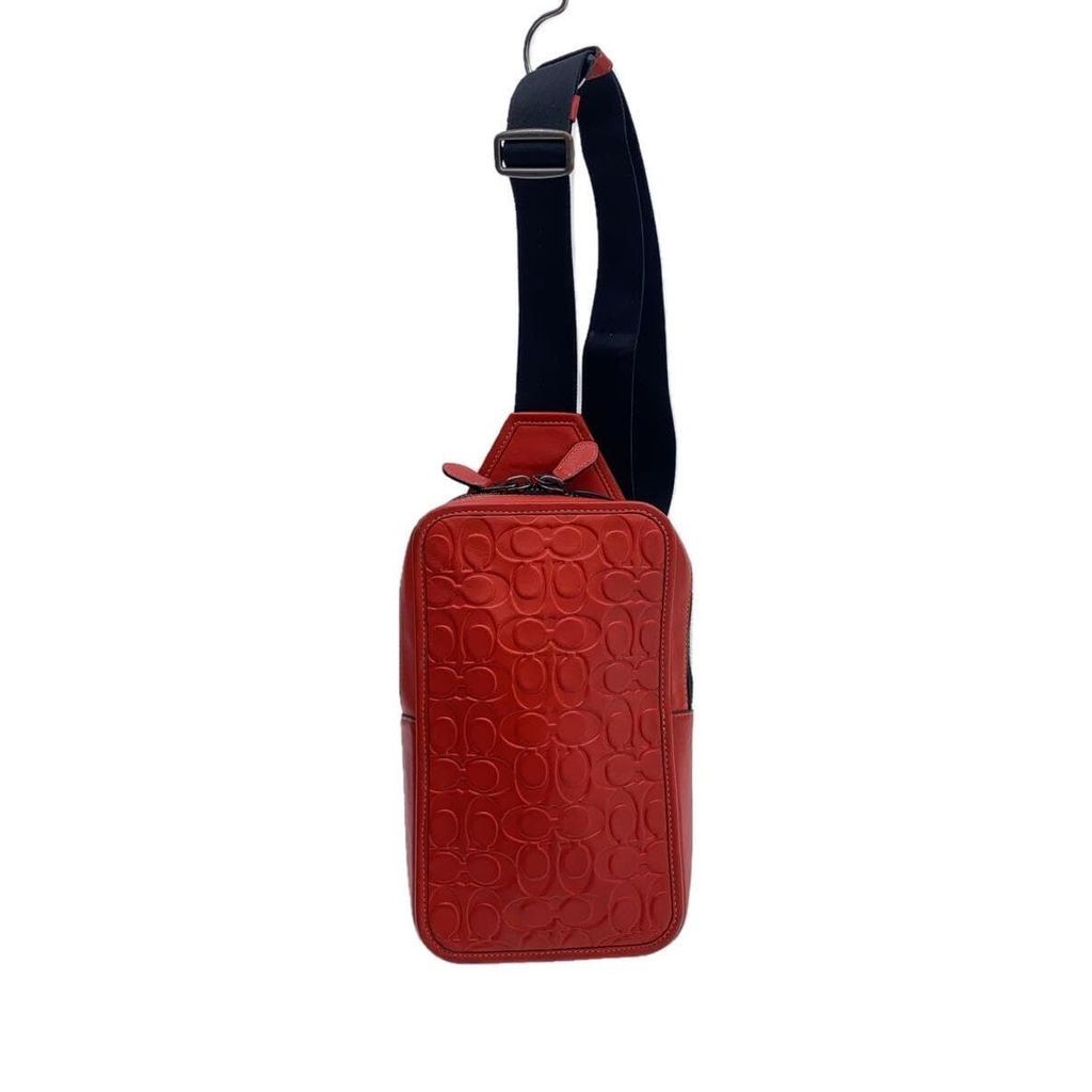 Coach Shoulder Bag -- Red C2244 C9869 ส่งตรงจากญี่ปุ่น มือสอง
