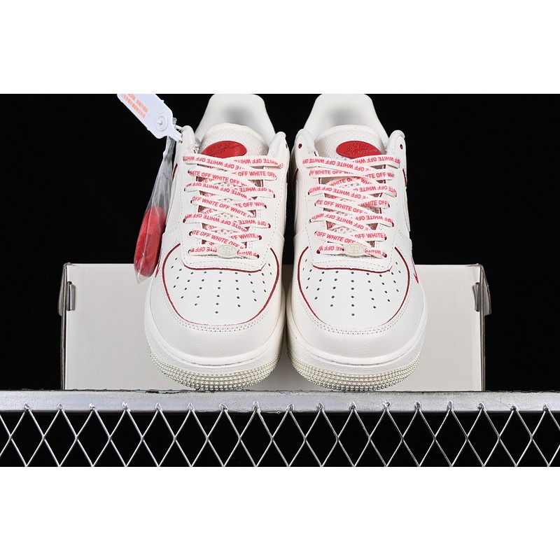 ผ้าใบลำลอง Nike Air Force 1'07 Low สีขาวสีเทาสีแดงของแท้ 100% สำหรับผู้หญิงและผู้ชาย รองเท้า free s