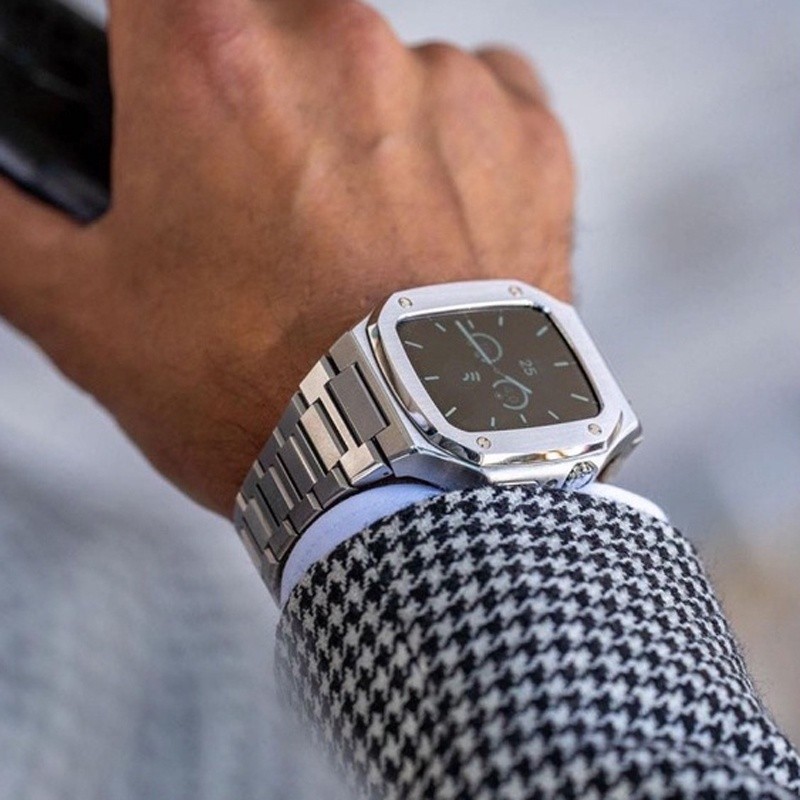 สายนาฬิกาข้อมือ สเตนเลส พร้อมเคส สําหรับ Apple Watch Series 8 7 (45 มม.) และ Series 6 5 4 SE (44 มม