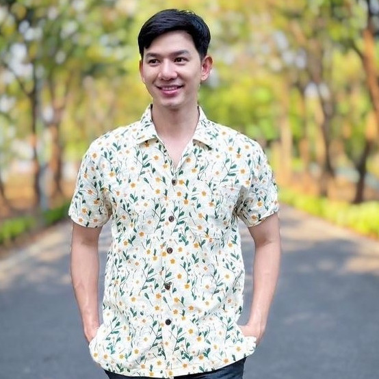 เสื้อลายดอก สงกรานต์ ตัวละ 250฿