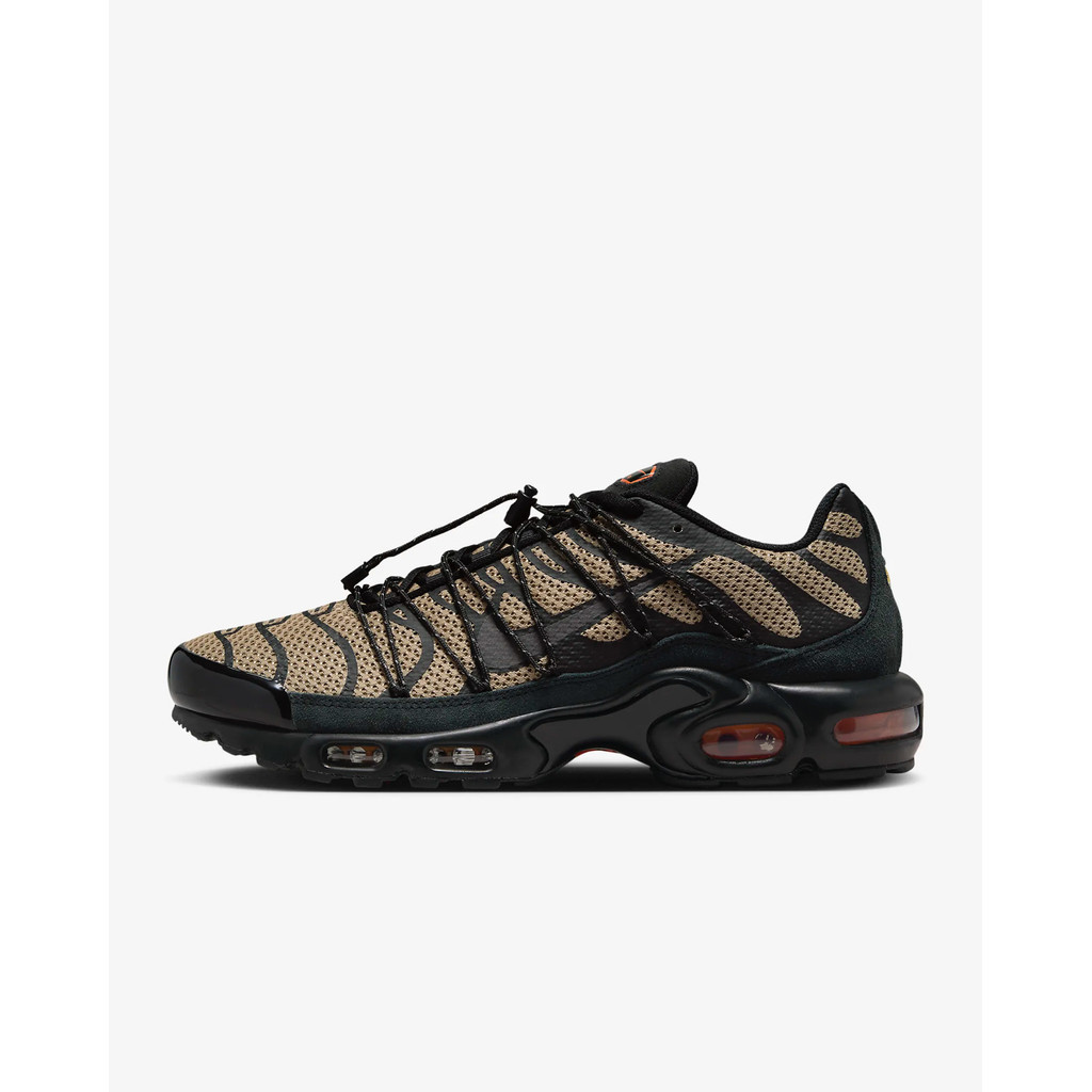 ♞,♘Nike Air Max Plus Utility รองเท้าผ้าใบรองเท้ารองเท้าผ้าใบกีฬาผู้ชายสีดํา FD0670 200- RT