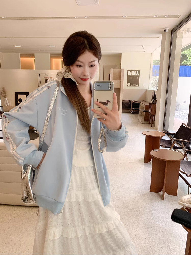 Solovely ผู้หญิง สไตล์เกาหลี ลายทาง แขนยาว แจ็คเก็ต ปักลาย ซิป เสื้อสเวตเตอร์ - รูปที่ 3