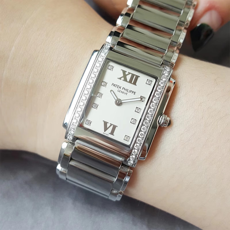 Patek Philippe ใหม่ Philippe TWENTY~4 Series Original Diamond English Watch Ladies 4910/10A-011