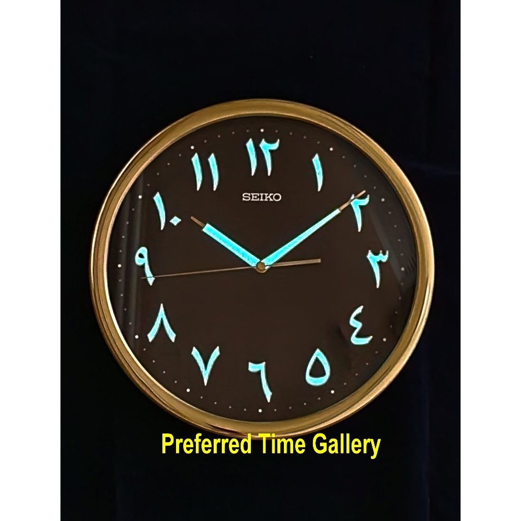 นาฬิกาแขวนผนัง Seiko QXA795F หน้าปัดตัวเลขอาหรับ เรืองแสง สีทอง