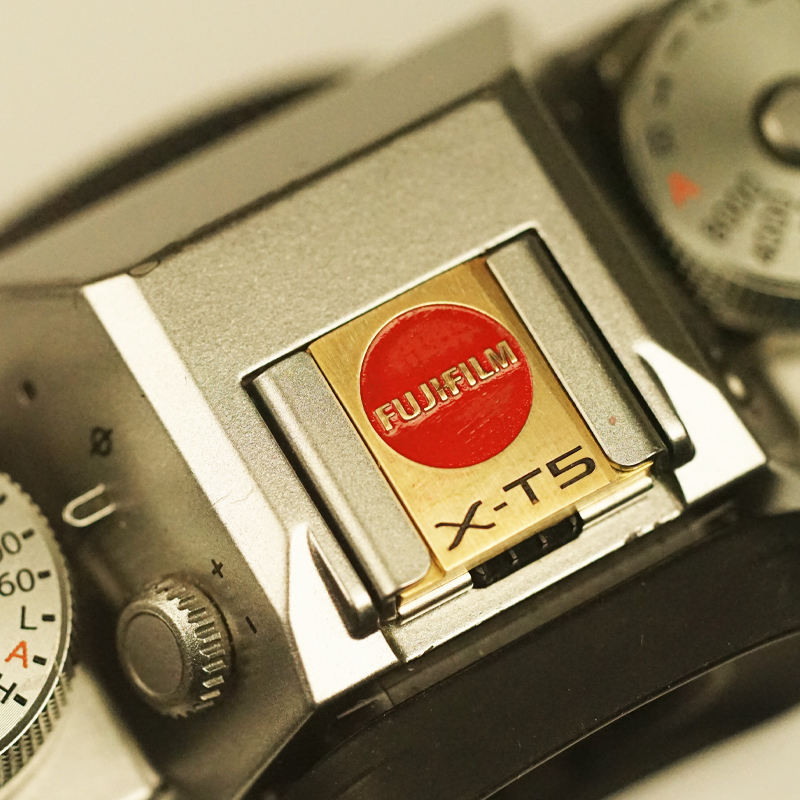 เหมาะสําหรับ Fuji XS20/XT5 Hot Shoe ฝาครอบป้องกัน xs20 ฝาครอบป้องกันทองเหลือง Fuji Universal Hot Sho