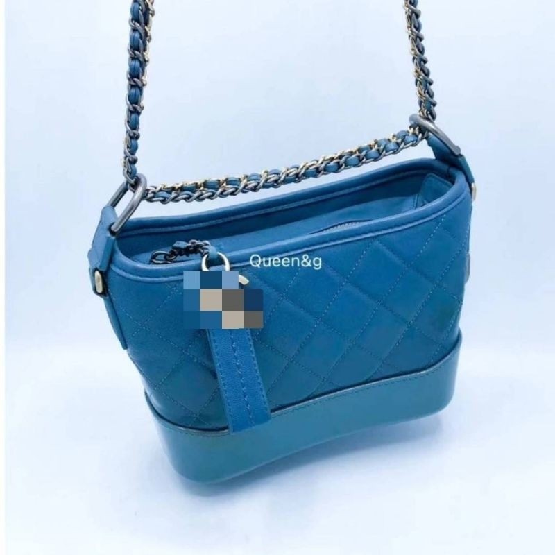 ♞,♘,♙สีฟ้า สวยมาก Chanel gabrielle limited edition ชาแนล วินเทจ vintage กระเป๋าแบรนด์เนม มือสอง หนั