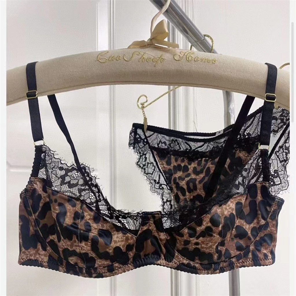 ใหม่ สไตล์อเมริกัน เซ็กซี่ พิมพ์ลายเสือดาว ชุดชั้นใน ผู้หญิง บาง ครึ่งคัพ ลูกไม้ หน้าอกใหญ่ ชุดชั้นในล่อใจ ขนาดเล็ก