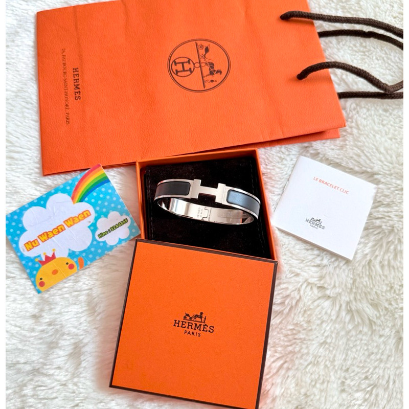 Used like newกำไล Hermes clic HH สีดำ (สียอดนิยม) สภาพสวย อะไหล่ : เงิน Size : T5