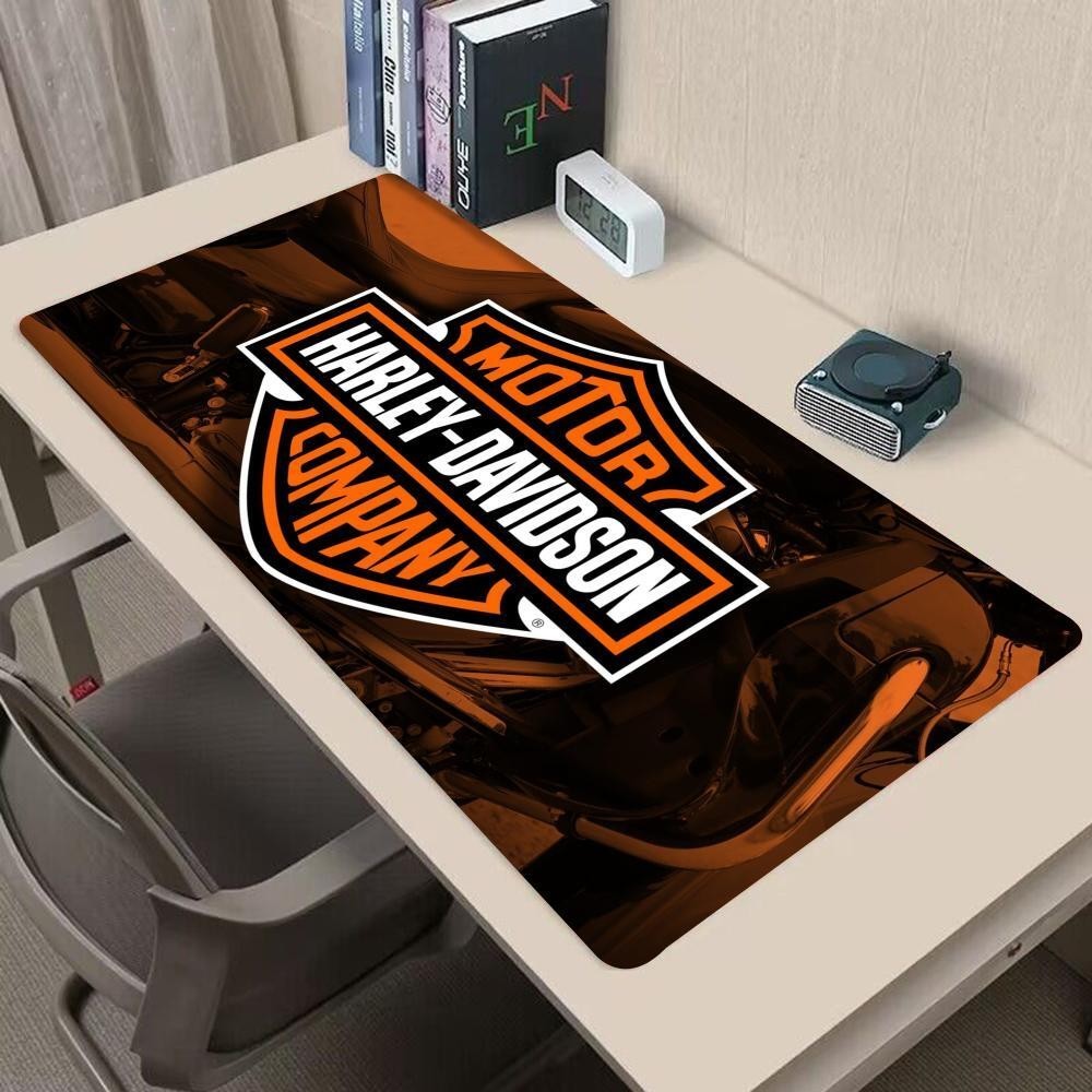 H-harley D-Davidson แผ่นรองเมาส์แผ่นรองเมาส์สําหรับเล่นเกมแผ่นรองเม้าส์ความเร็วแล็ปท็อปเสื่อสําหรับเล่นเกมสําหรับสํานักงานพรมโต๊ะ