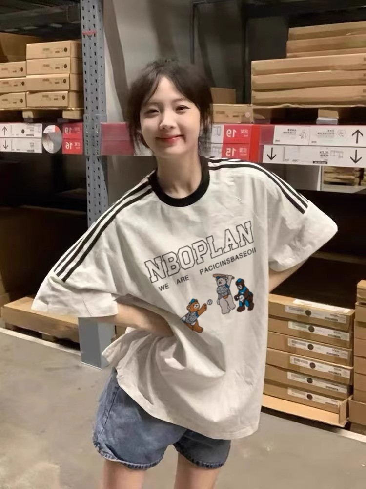 70919 เสื้อยืดลําลอง ผ้าฝ้าย แขนสั้น พิมพ์ลาย ลายทาง สามแถบ