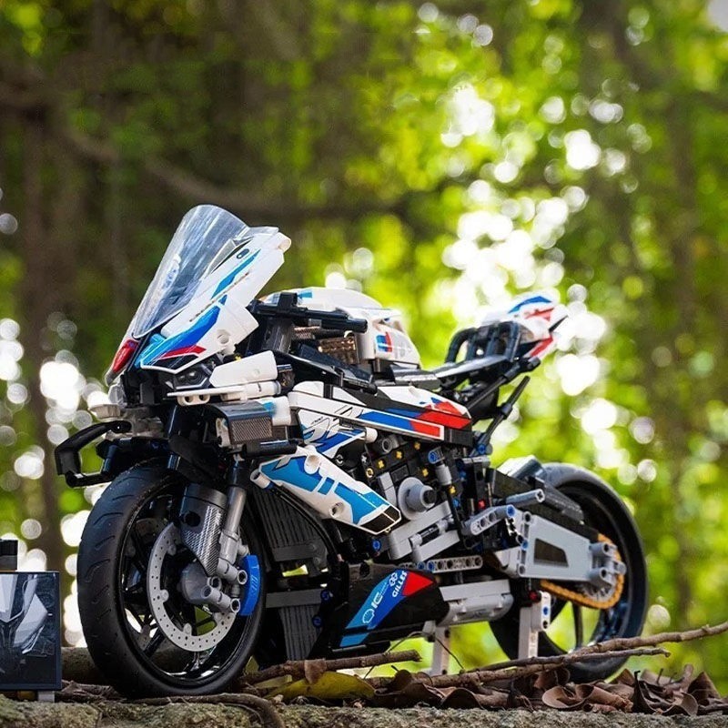 hot🔥การประกันคุณภาพ🔥 import 2024 Christmas Gifts 1920 PCS Lego Technical Super Speed M 1000RR Mot