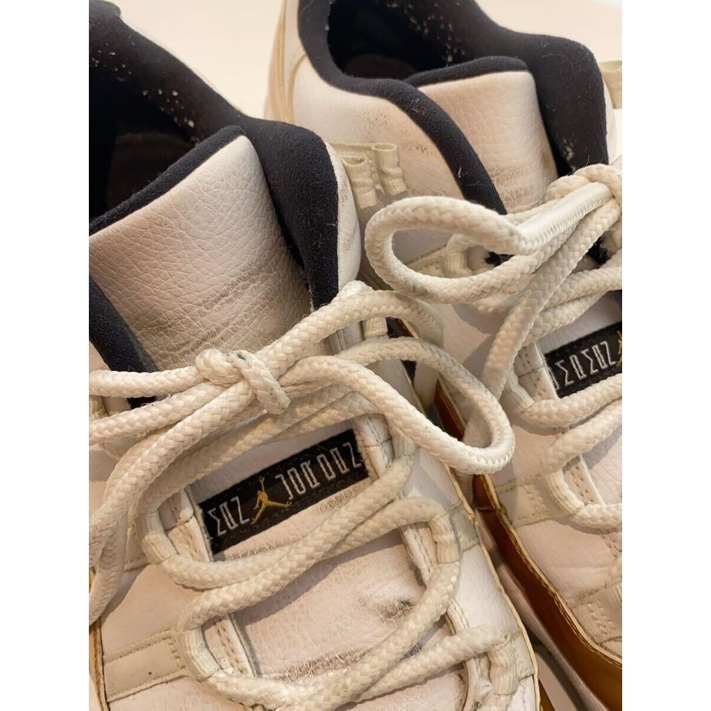 Nike รองเท้าผ้าใบ Air Jordan 11 Low 1 2 8 95 103 สีขาว มือสอง
