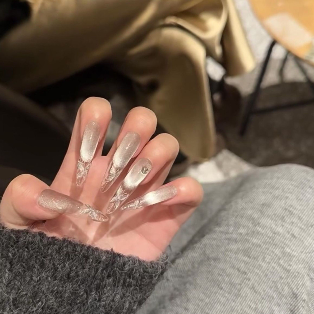 [22213คอลเลกชันคน] ผีเสื้อแช่แข็งฤดูร้อนทําเล็บมือที่ทําด้วยมือสวมใส่บริสุทธิ์ปรารถนาแมวตาน้ําแข็งระ