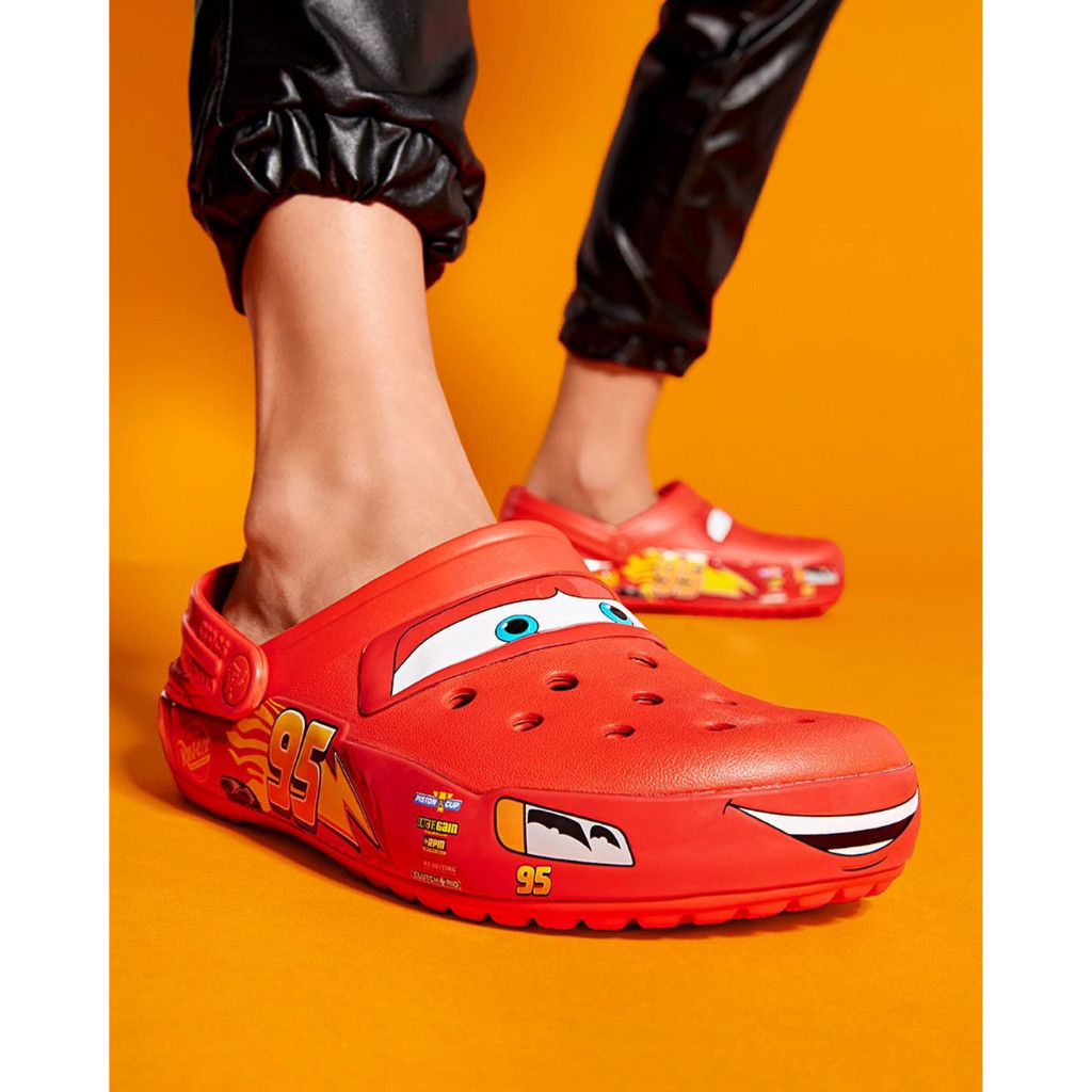 ♞,♘Crocs Cars X Classic Clog Lightning McQueen/SONIC THE HEDGEHOG CLASSIC CLOG  -พรีออเดอร์ - preor
