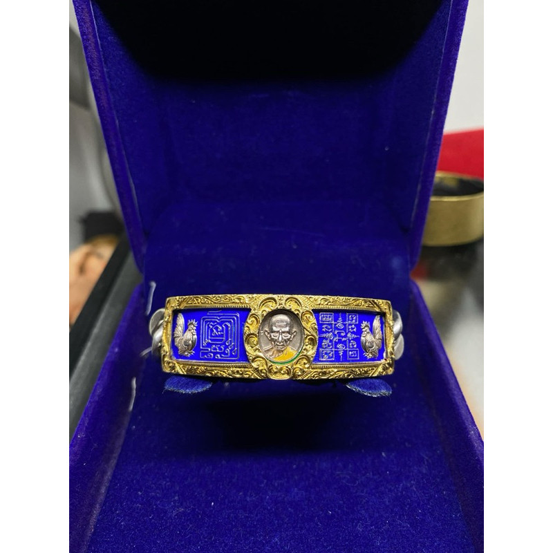 เลสหลวงพ่อรวย สมใจนึก4บาท ปี58เลี่ยมทอแท้หนา ๆ