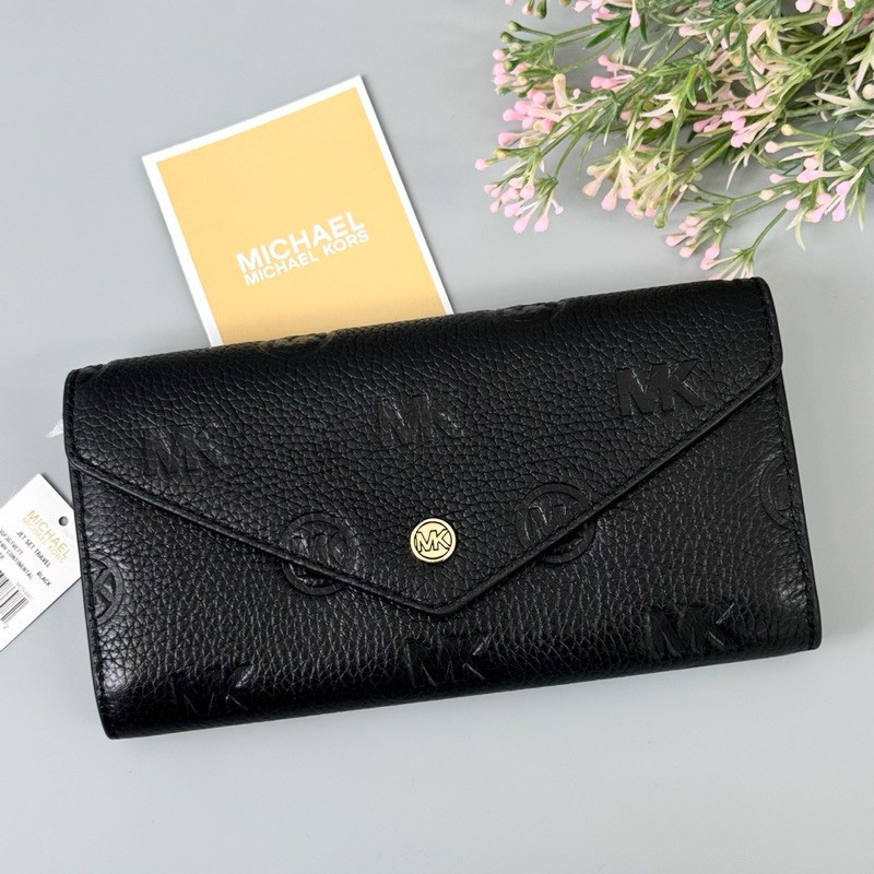 ♞,♘พร้อมส่งที่ไทย  MK Jet Set Travel Large Logo Embossed Wallet 35F3GTVE7T