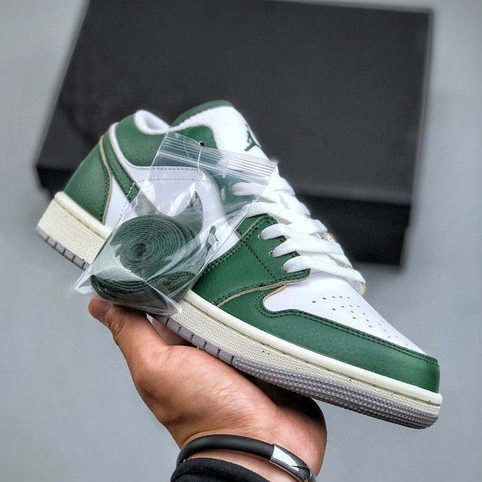 ♞Air Jordan 1 Low fq7687 300รองเท้าผ้าใบลำลอง CV