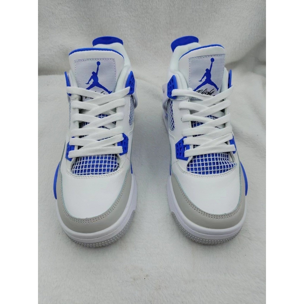 ♞Jordan Air Jordan 4 Retro Military Blue Low-Top บาสเก็ตบอลย้อนยุคผู้ชายสีขาวสีน้ำเงิน รองเท้า new