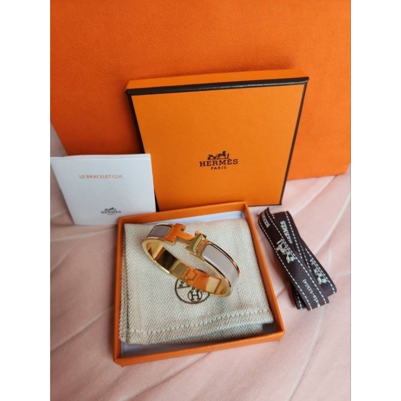 กำไลข้อมือ Hermes พร้อมส่ง