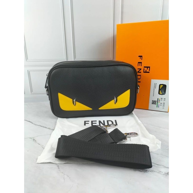 Fendi SLING BAG นําเข้า กระเป๋าสลิงผู้ชาย