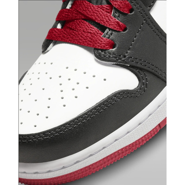 



 ♞,♘,♙Nike Air Jordan 1 Low Black Toe