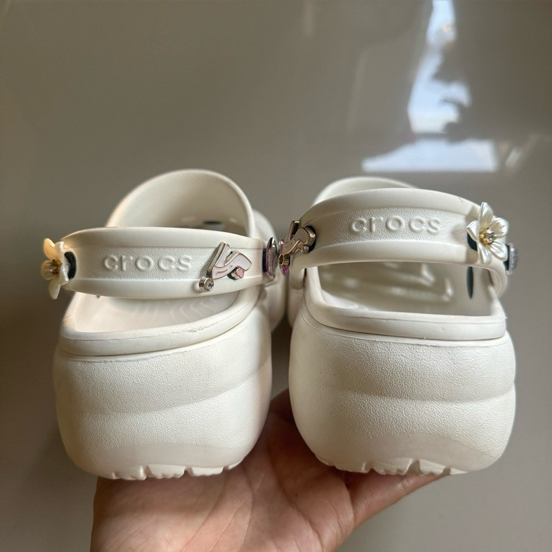 



 ♞,♘crocs platform clog รองเท้าลำลองผู้หญิงมือสองของแท้ sz.37