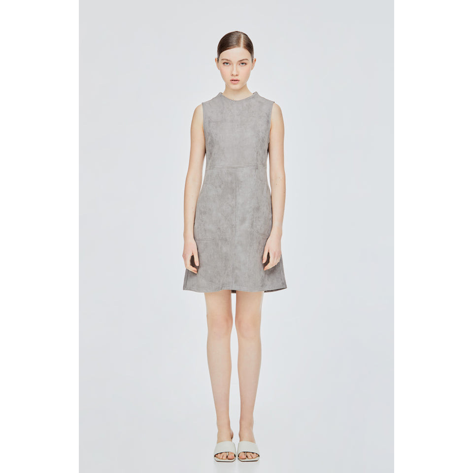 ชุดเดรส iORA Crew Shift