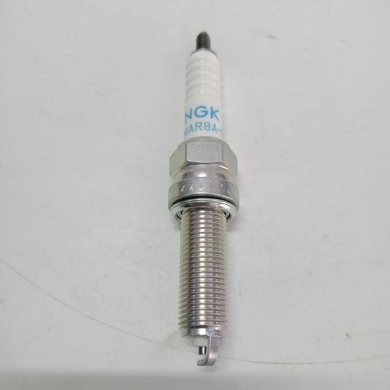 (Ngk) หัวเทียน Lmar8a-9 X-Max, Forza, Mt07, Pcx-160 ( รหัส : 040765)