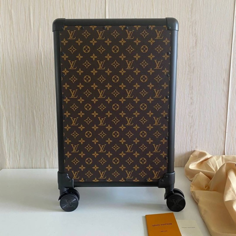 ♞พร้อมส่งแล้ว Louis Vuitton Luggage กระเป๋าเดินทางล้อลาก ขนาด 20 นิ้ว งานสวยมาก