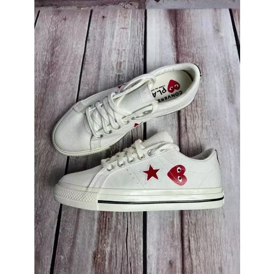 



 ♞,♘,♙Comme des Garcons PLAY x Converse One Star White ของแท้ 100% แนะนำ