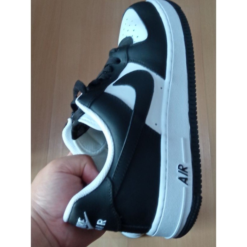 



 ♞,♘,♙,,ผ้าใบ nikeNike Air Force 1 Black / White panda แพนด้า แพนใจ ไซส์45 มือสองของแท้ขาดแค่กล