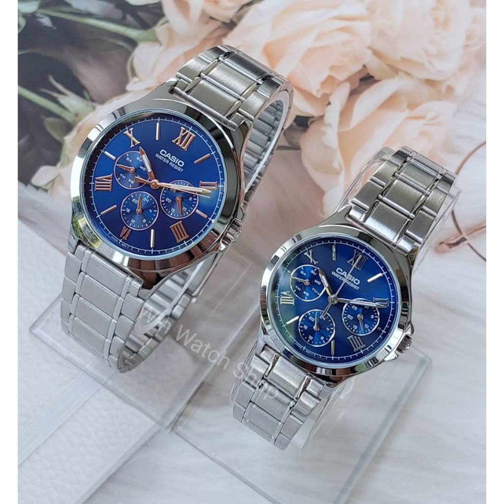 ♞นาฬิกาคู่รัก Casio รุ่น MTP-V300D-2A และ LTP-V300D-2A2 นาฬิกาสายแสตนเลสสีเงิน หน้าปัดน้ำเงิน - ของ