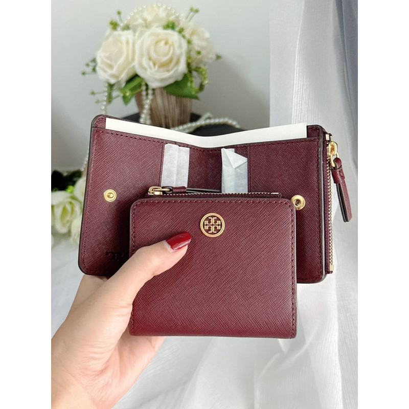 ♞,♘,♙แท้ พร้อมส่ง กระเป๋าสตางค์ใบสั้น งาน shop 54449 Tory Burch Robinson Mini Wallet