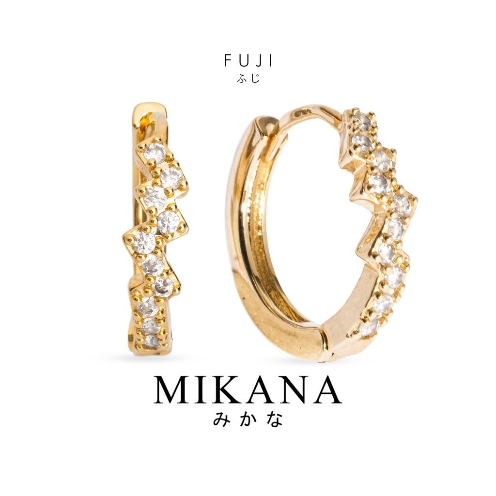 Mikana Huggies 18k Gold Plated Fuji Hoop ต่างหูอุปกรณ์เสริมสําหรับผู้หญิงที่ครอบหูต่างหู