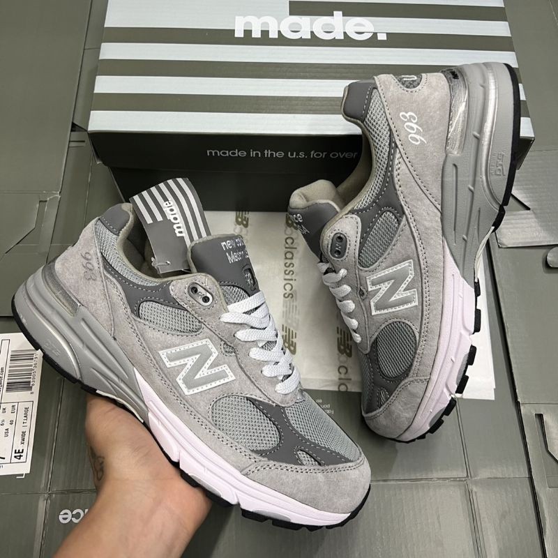 รองเท ้ าผ ้ าใบ New Balance 993 พร ้ อมกล ่ อง Made In USA New Balance shoes