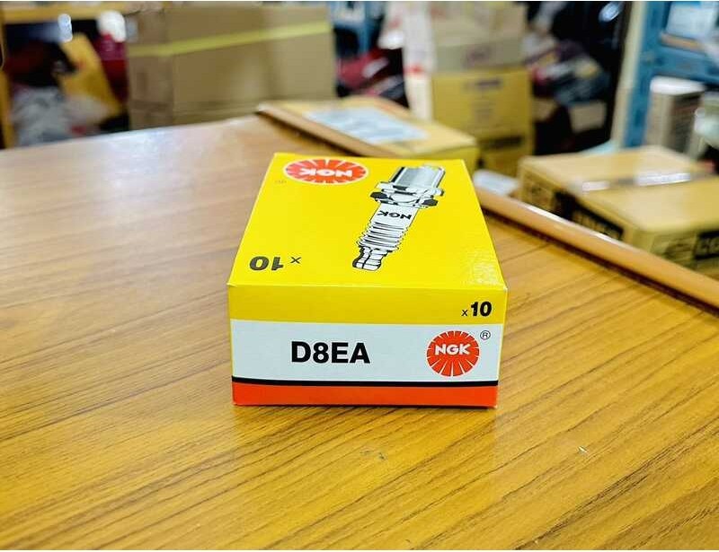 หัวเทียน NGK D8ea สำหรับ Cg110,Jx110,Xl100,Gl100,Gl-X,Ss-1 (10หัว/กล่อง)